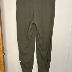 Lululemon Women’s Dance Studios